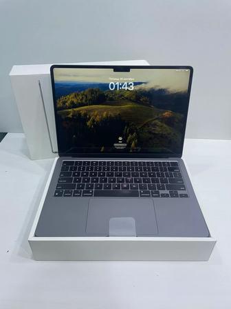 Macbook Air 13 M3 2024