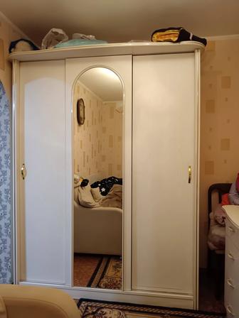 Продам шифоньер
