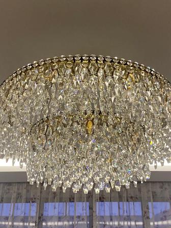 Золотая люстра в зал, 80см новая