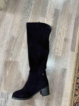 Продам зимние сапоги Баскони