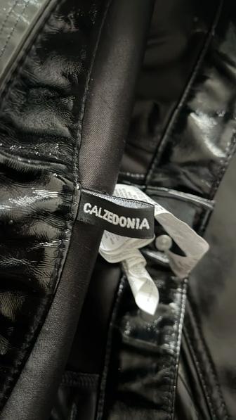 Женские брюки лакированный