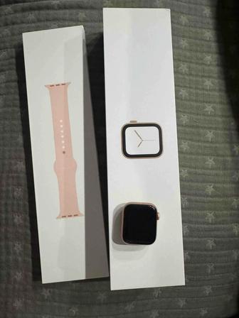 Apple Watch 4 серии, 42 mm