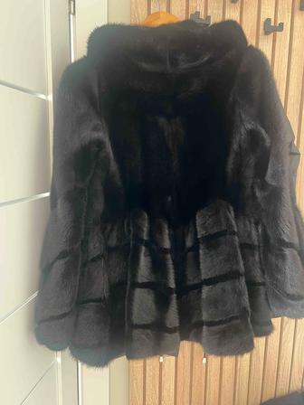 Продам норковую шубу