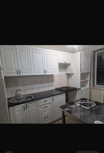 Кухонный гарнитур в хорошем состоянии