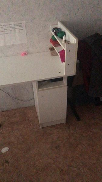 Продам стол маникюрный