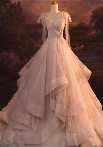 Прокат пышного платья для бала