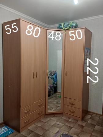 Продам шифоньер угловой. В хорошем состоянии