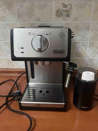 Продам кофеварку Delonghi