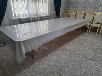 Большой обеденный стол, идеальное состояние