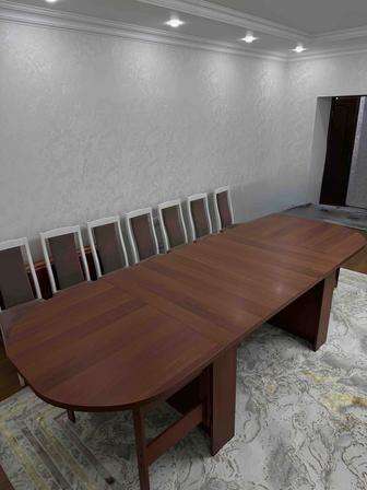 Продается раскладной деревянный стол