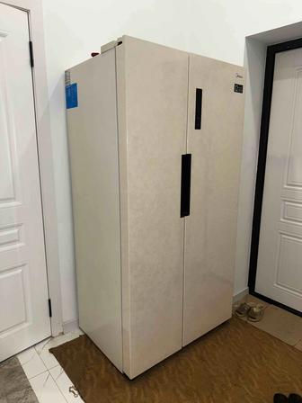 Холодильник Midea