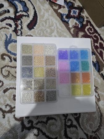 Бисер цветные, разные размеры