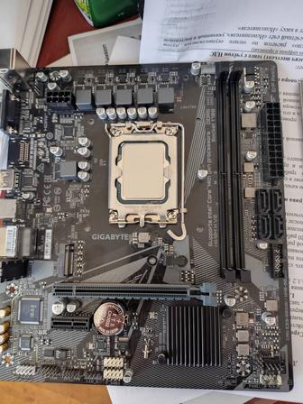 Мат.плата Gigabyte h610m и i5-13400