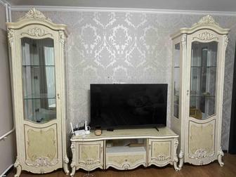 Продам горку для гостинной