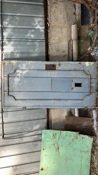 Продам метал.дверь для ворот