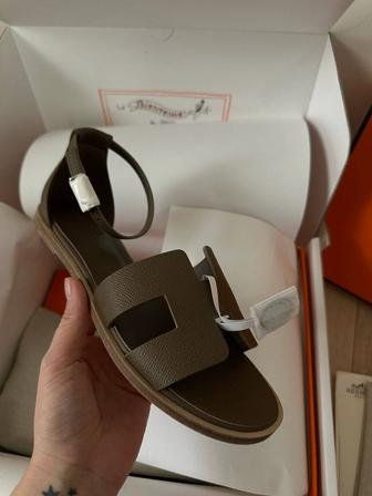 Сандалии Hermes