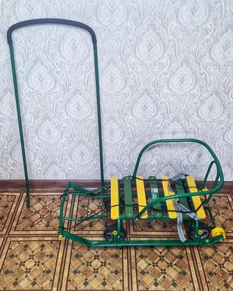 Продам санки с ручкой и выдвижными колесиками Тимка 5 универсал.