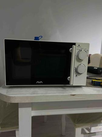 Микроволновая печь, состояние отличное