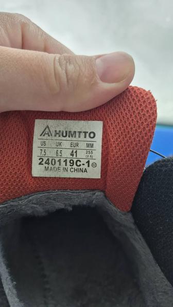 Продам зимние кроссовки