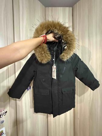 Продам новую зимнюю куртку на мальчика