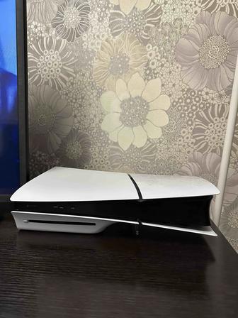 Продам PS 5 Slim, идеальное состояние