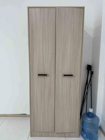 Шкаф, Кресло, Стол, Стулья