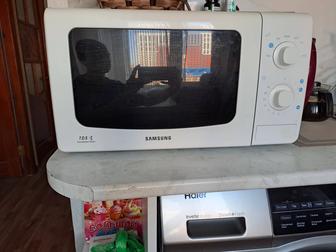 Продам микроволновку б/у