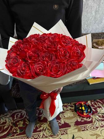 Букеты из атласных роз 25 шт