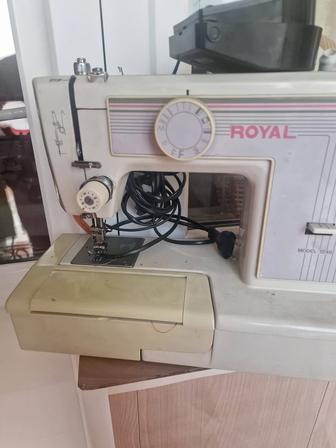 Швейная машина электрическая