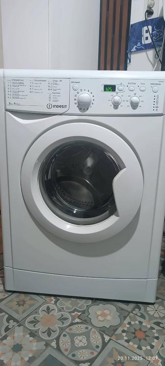 Продам стиральную машину марки Индезит 5 кг