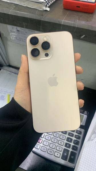 Продам айфон 16 про мах, 256 гб.