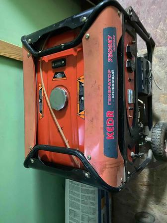 Продам генератор