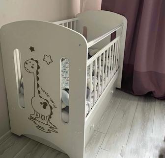 Кроватка манеж с маятником