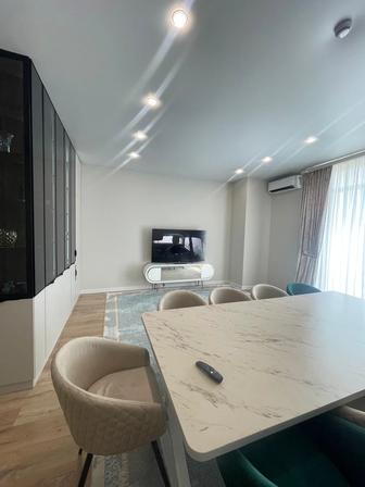 Продам тв подставку консоль