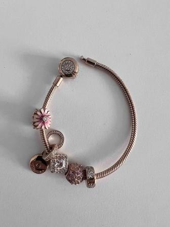 Pandora оригинал с шармами