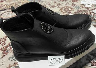 Полуботинки