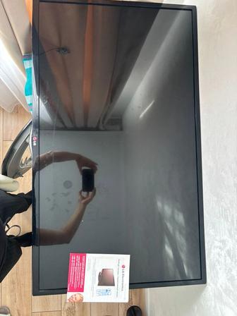 Продам телевизор марки LG отличного качества .торг
