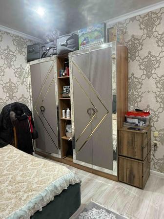 Продам шкафы