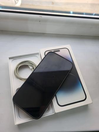 Продам 14 про max черного цвета