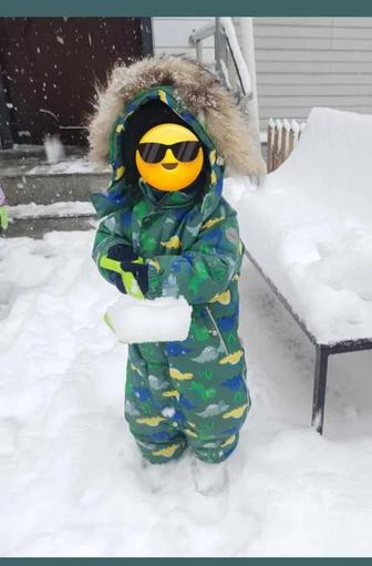 Детский зимний комбинезон.