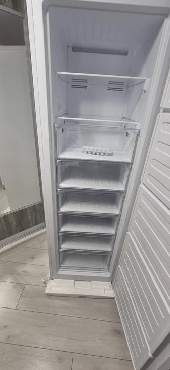 Продам морозильник NORDFROST DF 168.