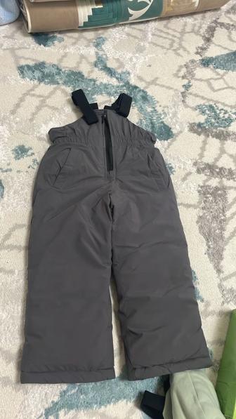 Продам зимнюю куртку для мальчиков