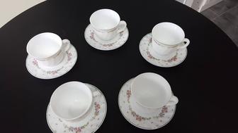 Продам чашки с блюдцами
