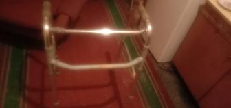 Продам ходунки