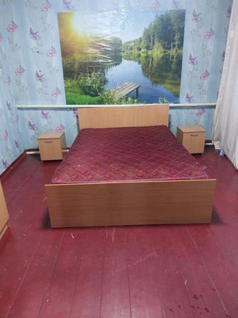 Продам спальный гарнитур