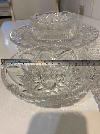 Продам посуду хрусталь, стекло, фарфор, металл - салатницы, кружки, тарелки