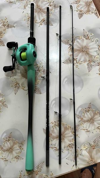 Кастинговое 4-х секционное удилище с мультипликаторной катушкой