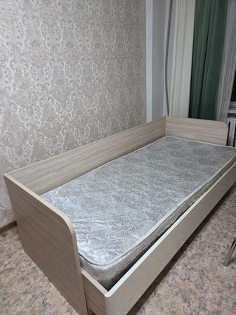 Продам кровать б/у