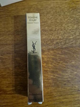 Yves Saint Laurent Touche Eclat хайлайтер 2 Ivoire Lumiere