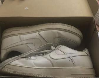 Кроссовки Nike